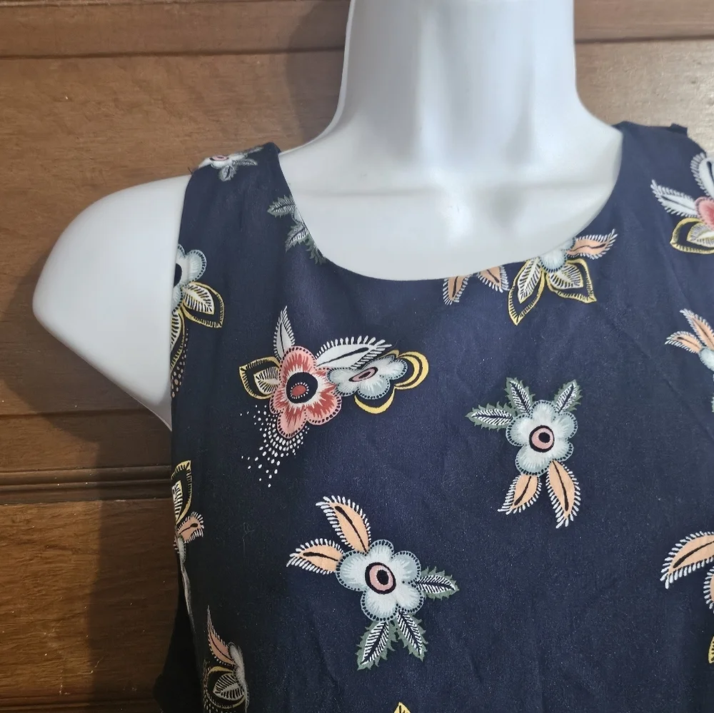 Loft Ruffle Racerback Floral Romper Navy Size M - Picture 10 of 15